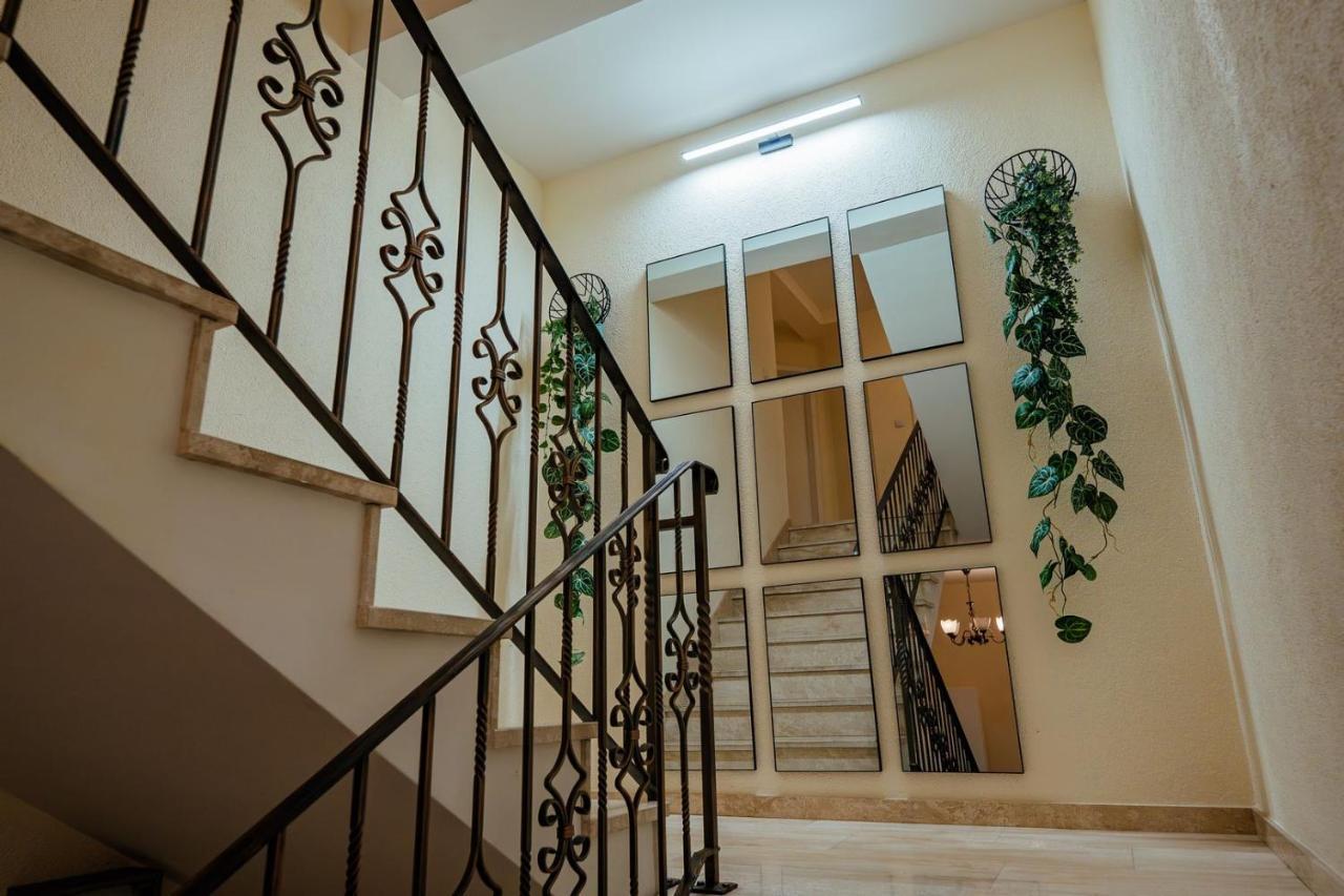 Guesthouse Villa Diana Makarska Exterior foto